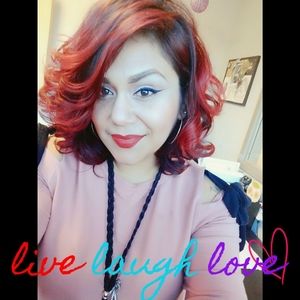 Meet your Posher, Ariane